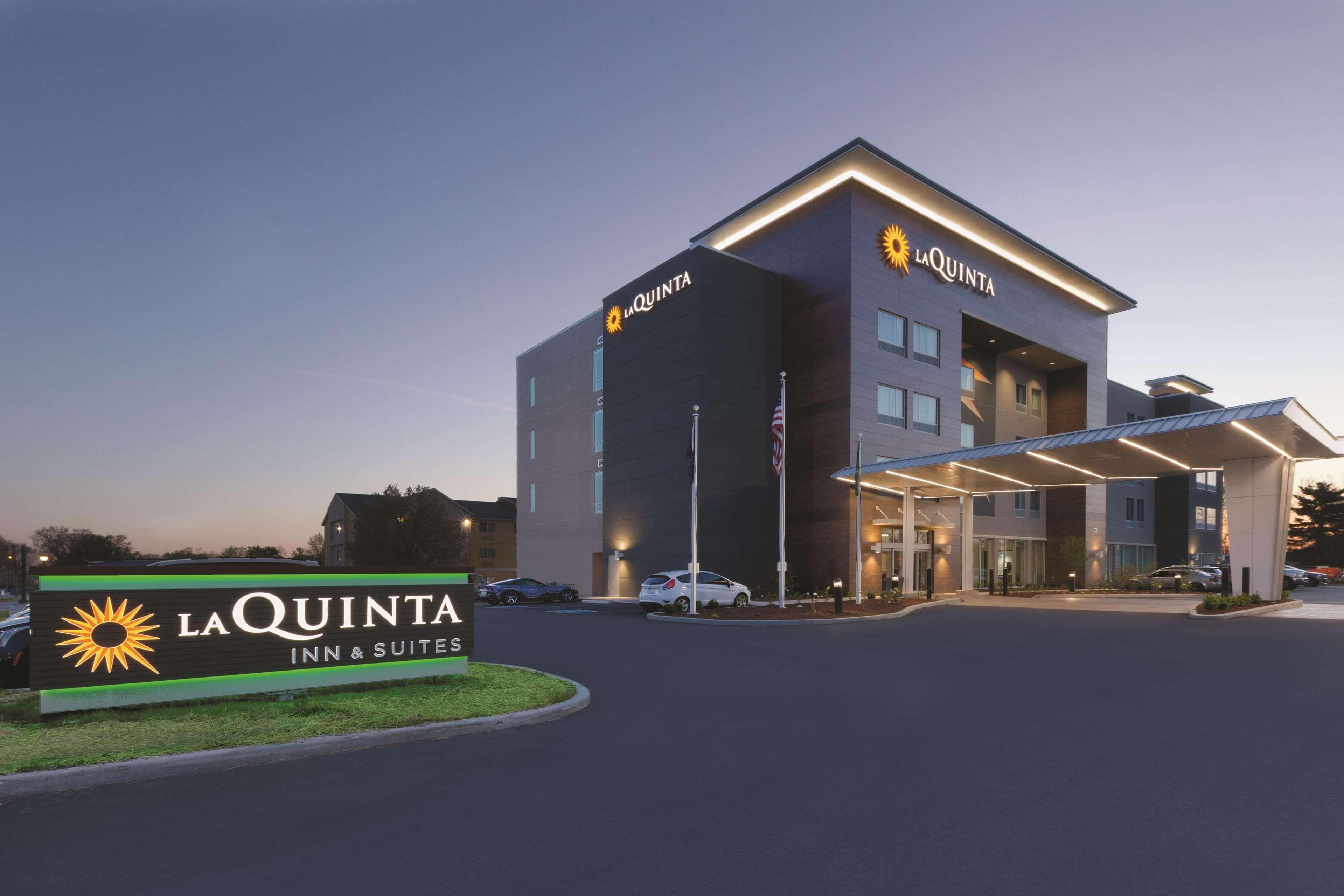 La Quinta By Wyndham Terre Haute Exterior photo